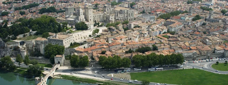 Avignon, vue de la commune