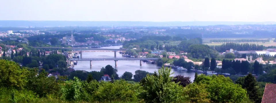 Chanteloup-les-Vignes, vue de la commune