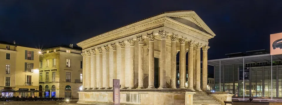 Nîmes, vue de la commune
