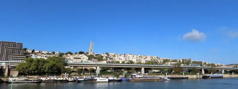 Saint-Cloud, vue de la commune